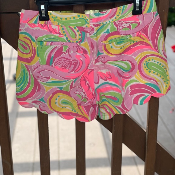 Lilly Pulitzer Buttercup shorts - Picture 5 of 6